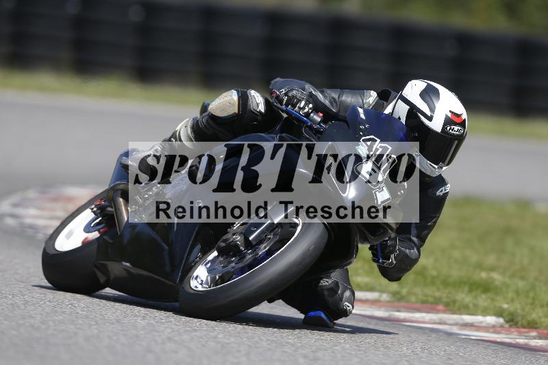 /45 10.08.2025 Plüss Moto Sport ADR/Freies Fahren/411